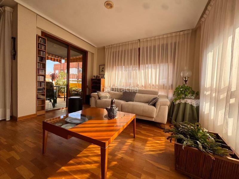 Foto fad3b6bb-0a6c-4d42-8835-f51a1a6049f3. Appartamento con parcheggio in Piscinas Villarreal / Vila - real