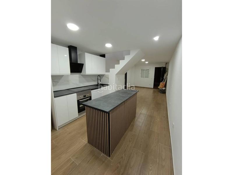 Foto 525a9468-83f0-4aeb-955a-a4c11ef665fd. Casa in Plaza Illes Columbretes Castellón de la Plana