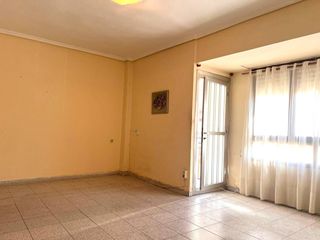 Pis a Ensanche - Parque del Oeste. Venta de piso luminoso de 4 habitaciones en castelló de la plana