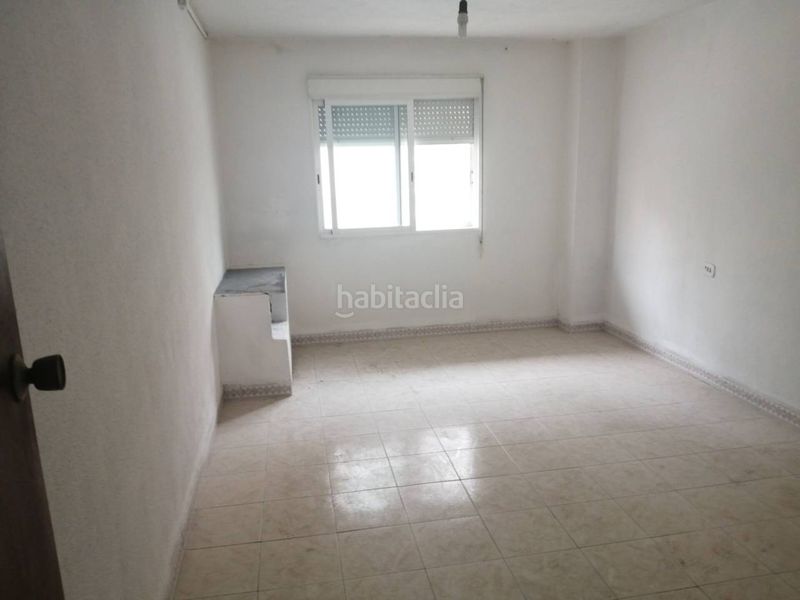Foto f1665ef7-be79-472f-8ae6-b7ba49f43150. Edifici a Centro Almazora / Almassora