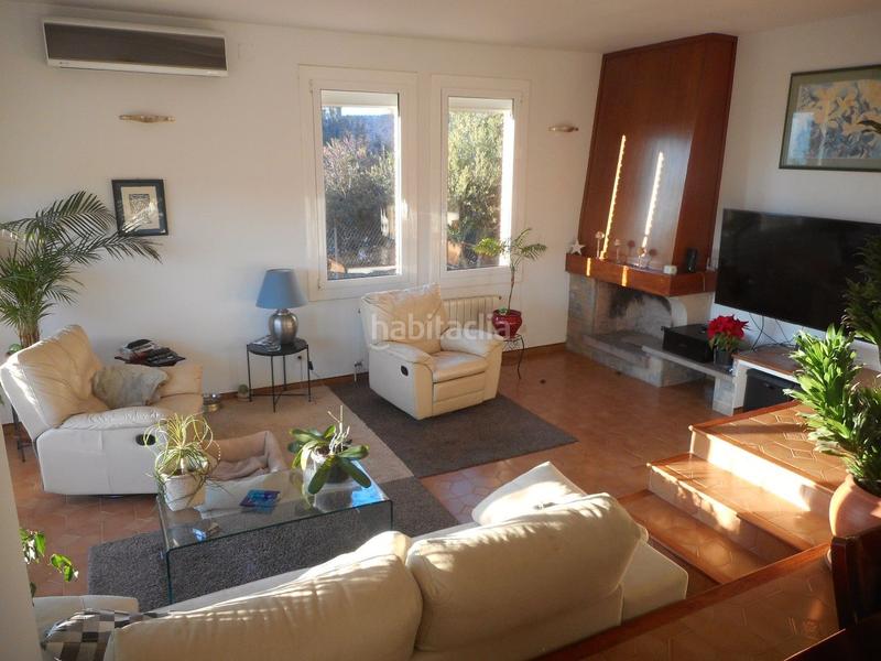 Foto b582cba8-8dad-47a0-ba55-d9bee3a10e44. Casa con camino riscaldamento parcheggio in Vallirana