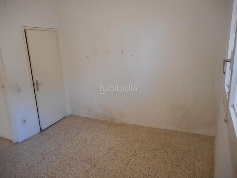 Foto 0e8fa3ab-c3a3-47de-9f35-b5805a8924e5. Casa amb xemeneia aparcament a Vallirana