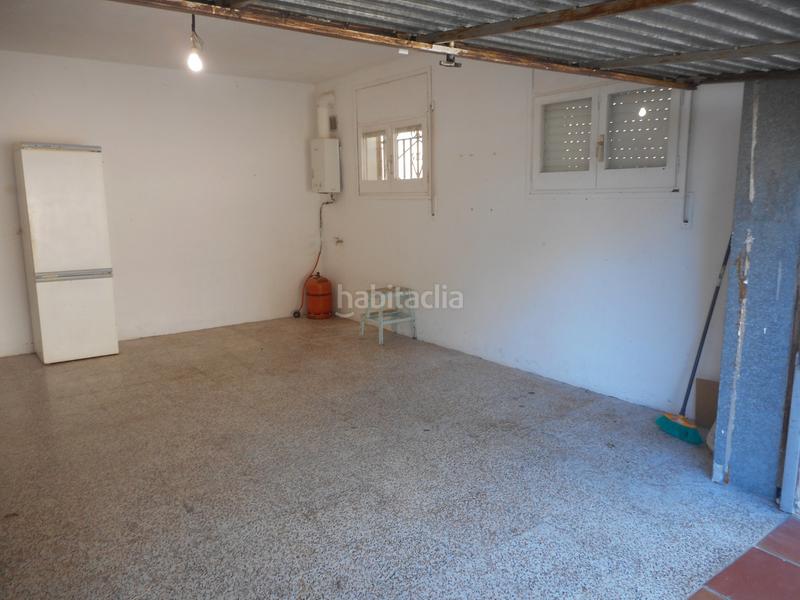 Foto 1d7fae41-38d1-488a-bb3f-d31a1db9e071. Casa amb xemeneia aparcament a Vallirana