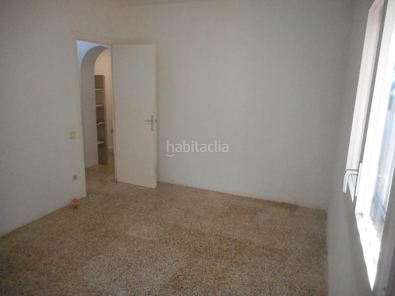 Foto 7a208c57-5d3f-4095-bfcd-48b57d1cbeb9. Casa amb xemeneia aparcament a Vallirana