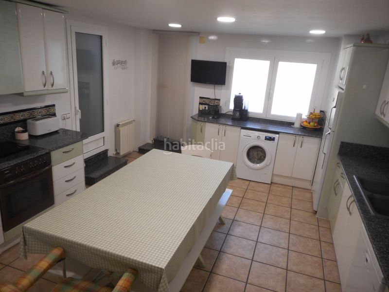 Foto 439b99c1-afee-4c88-b864-c9bab81b5c6a. Casa amb xemeneia calefacció piscina a Olesa de Bonesvalls