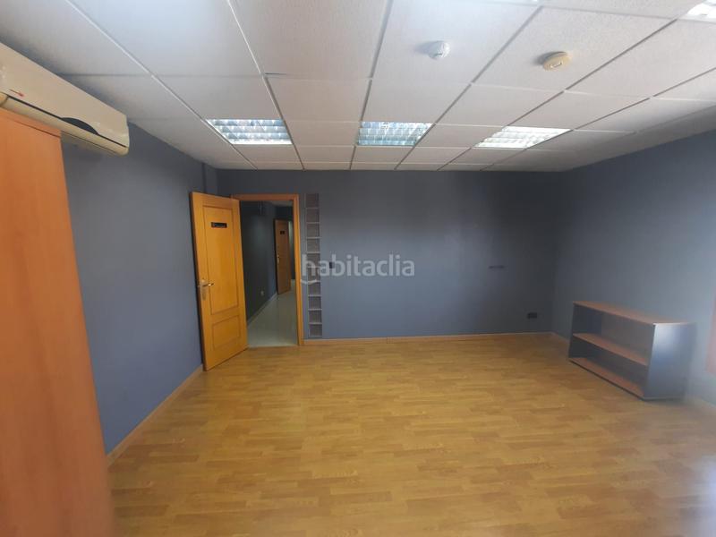 Foto 3d8e8591-26f4-48d5-9880-8ca1de9bbf22. Alquiler oficina en Renfe - Bulevar 1ª y 2ª Fase Jaén