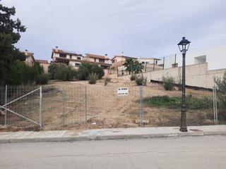 Terreny residencial  Calle aznaitín. Preciosa parcela urbana ideal para construir chalet independient