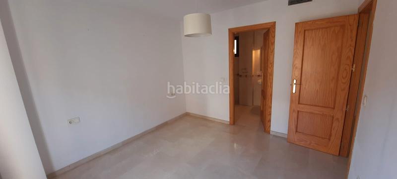 Foto 0a9d5bc3-79b2-45ad-a9db-d5326a324b07. Appartamento con riscaldamento parcheggio piscina in Jaén