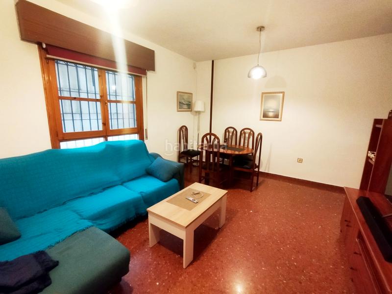 Foto 2e7ee7c9-8bdc-4f8e-ad99-1c9363095542. Appartement avec chauffage dans Ctra. Circunvalación - La Magdalena Jaén