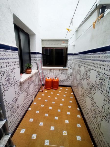 Foto ad31ce53-8bf1-4764-89ad-45628c5c1cda. Piso en Ctra. Circunvalación - La Magdalena Jaén