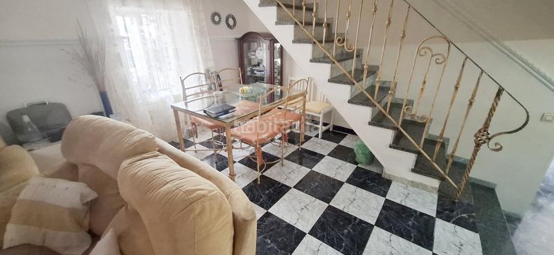 Foto 1ab448c7-43fd-4ddd-9bdf-9a343b093757. Reihenhaus in Ctra. Circunvalación - La Magdalena Jaén