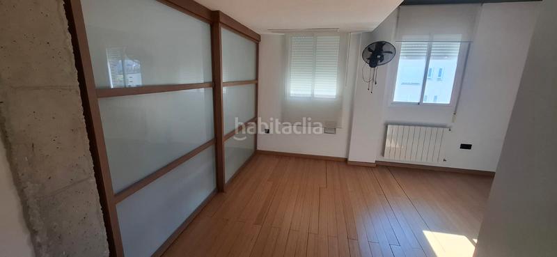 Foto 73cdf854-2d2f-44f3-a20d-87b2bdb0a7dc. Appartement avec chauffage parking dans Renfe - Bulevar 1ª y 2ª Fase Jaén