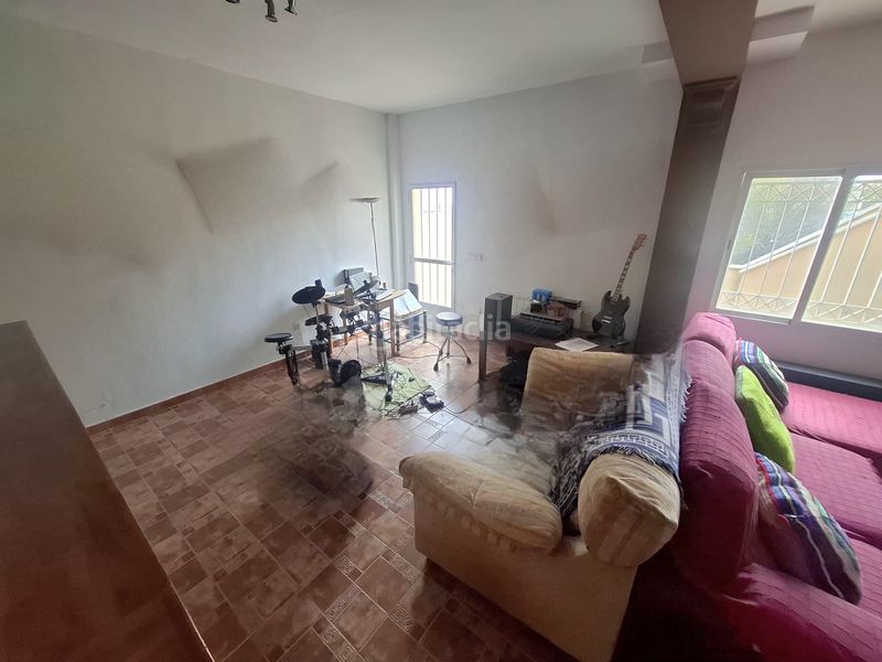 Foto b00e1456-8fa3-440b-b46a-93ea2a11100d. Casa adossada amb calefacció aparcament piscina a Guardia de Jaén (La)