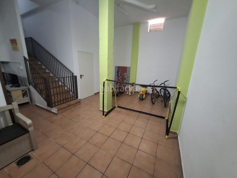 Foto cf094151-96ca-460a-84bc-7d22d57bf2a0. Maison jumelée avec cheminée chauffage parking dans Jaén