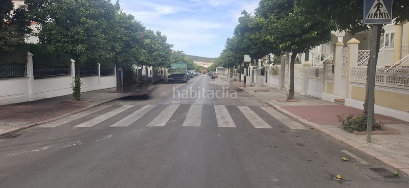 Foto a901c88f-a8e4-4cc9-b778-946fe990f2ab. Casa adossada amb xemeneia calefacció aparcament piscina a Jaén