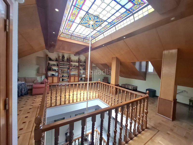 Foto f8af7565-6f7c-4aa5-9a7e-6eb556e2dfb1. Casa adossada amb xemeneia calefacció aparcament piscina a Jaén