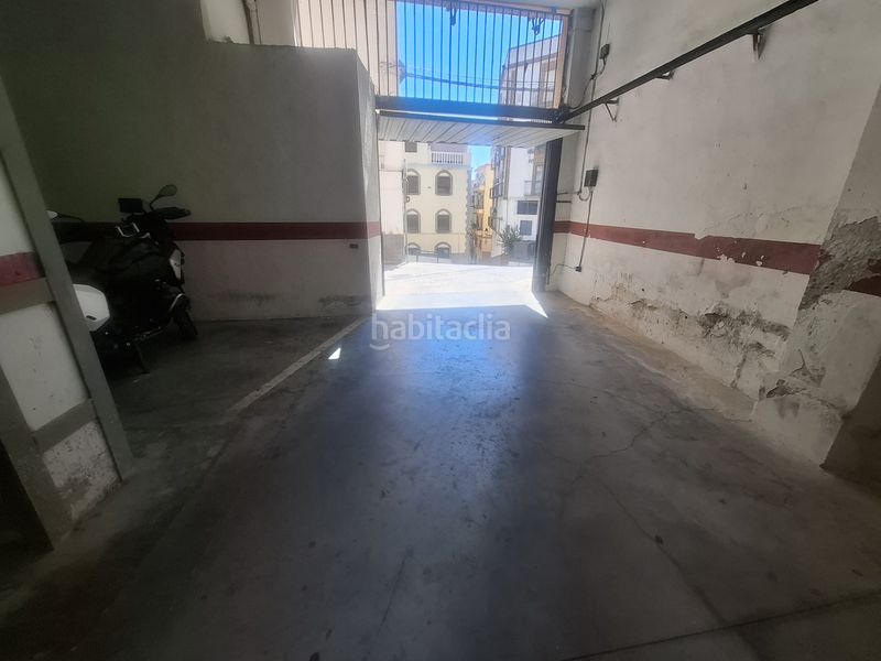 Foto a67eed4a-ad0f-494f-b646-14b085e48804. Aparcament cotxe a calle arroyo de san pedro 7 a Jaén