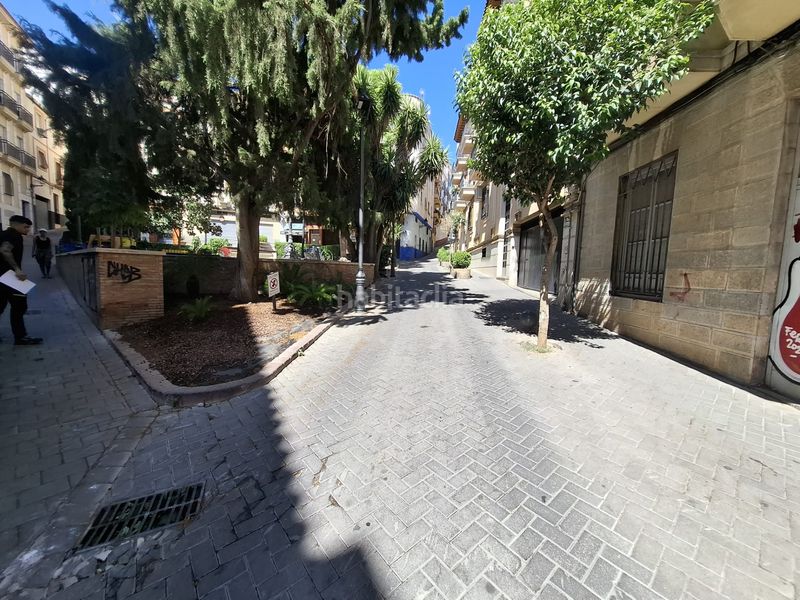 Foto e0b70a01-d386-4acd-a263-a54a40a5b80a. Aparcament cotxe a calle arroyo de san pedro 7 a Jaén