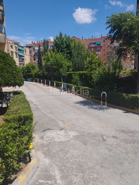 Foto 916735c3-8136-4bab-ae17-4b7f7fb2137e. Miete autoparkplatz in blas infante 10 in Cervantes Granada