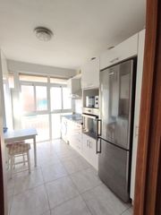 Alquiler Piso  Calle fontiveros. Piso amueblado para vivienda habitual