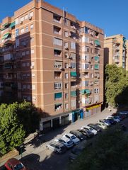 Pis a Avenida de América