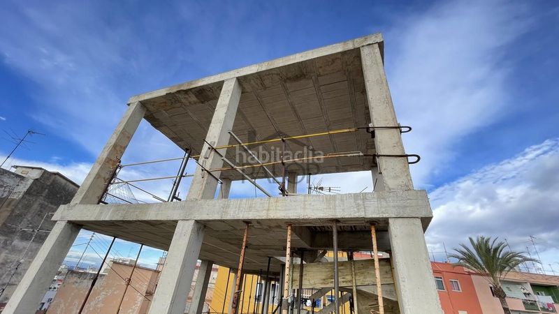 Foto efce448c-7630-49cb-a33b-56689ad1da45. Edificio en Carcaixent