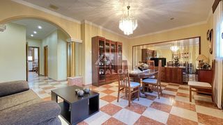 Casa a Pobla Llarga (la). Vivienda con nave industrial en la pobla llarga