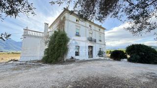 Masia a Benifairó de la Valldigna