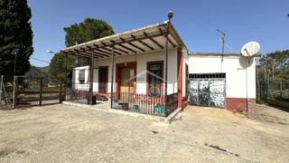 Mas à Urbanitzacions i Pedanies Sud. Casa rústica en venta en la barraca de aguas vivas