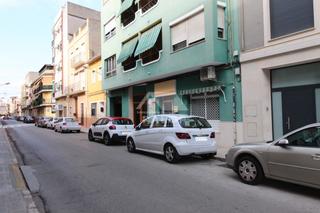 Lloguer Local Comercial a Carcaixent