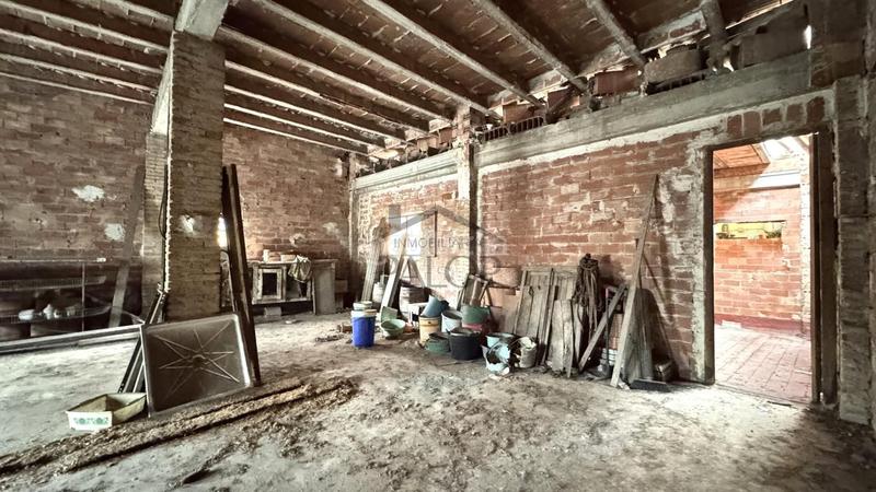 Foto 02f5c04c-bcb7-404a-b142-9d45ff7a3c6a. Maison dans Alberic