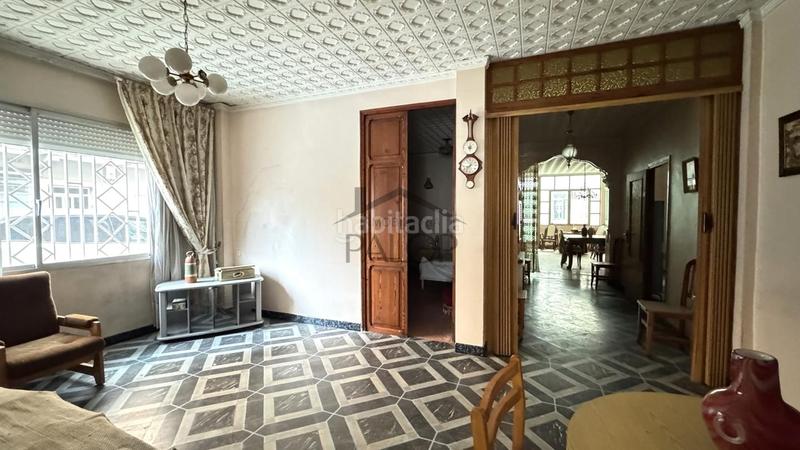 Foto cc6117c4-0487-4d35-8b65-50332303fdf3. Maison dans Alberic