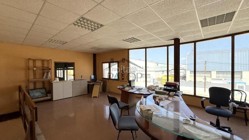 Foto d53be35f-c166-499b-8125-16dc61d6beca. Location bâtiment à usage industriel dans Carcaixent