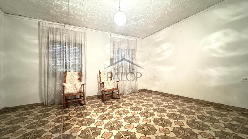 Foto d55799e8-9b82-4bf0-879a-74f0ef3542a3. House in Carcaixent