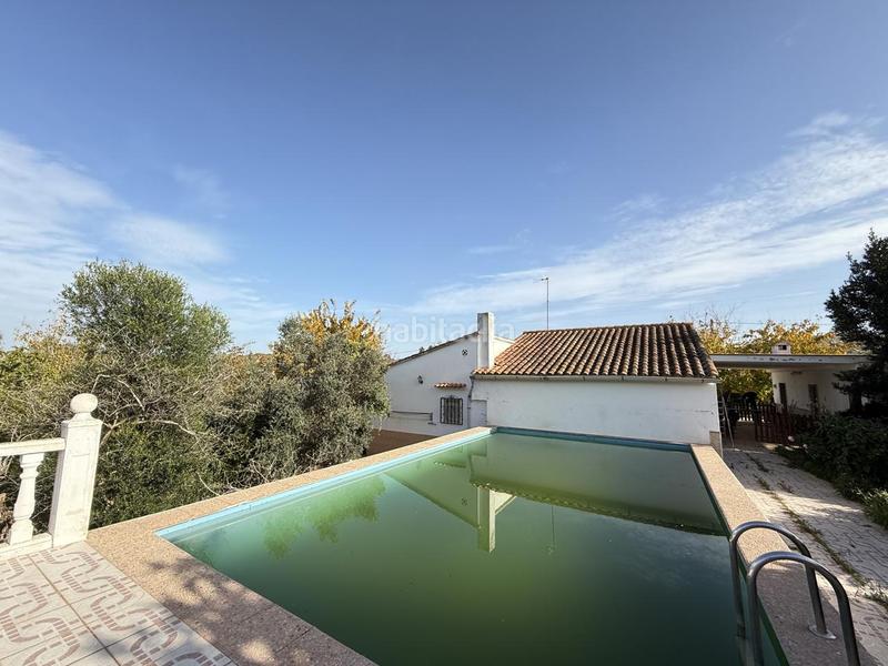 Foto fe418224-9f99-4efb-87c8-0829b374ceb3. Masia amb piscina a Rafelguaraf