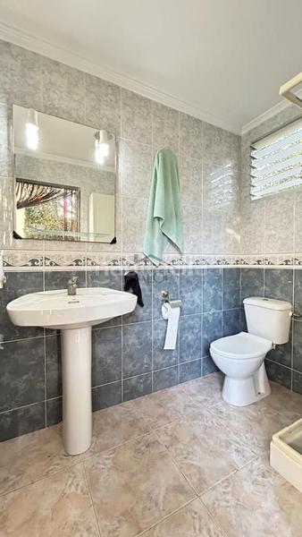 Foto ff49979e-85c7-4239-adca-7df03f14afab. Masia amb piscina a Rafelguaraf