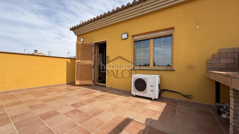 Foto a56f95d2-064c-4b18-80c2-6ef1a10bafa4. Casa adossada amb calefacció aparcament piscina a Carcaixent