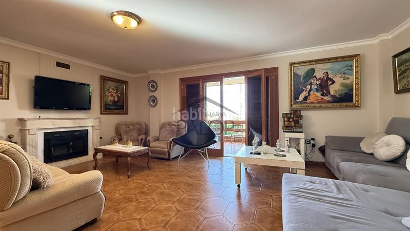 Foto 4af6f7c4-aa84-4ae2-9a70-fd0132b4d322. Casa amb piscina a Carcaixent