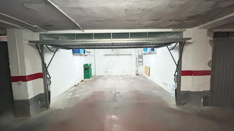 Foto a7723ef9-4146-4bba-b2ab-8d04e9d49a41. Aparcament cotxe a Carcaixent