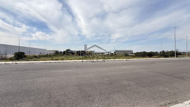 Foto 42026280-5113-4e3b-87d5-15b1d11a9f9a. Terreny residencial a Pobla Llarga (la)