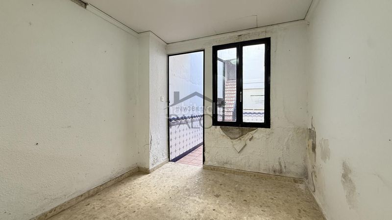 Foto 1a149e4e-b56d-4480-a0ce-37957c047850. Planta baixa a Carcaixent