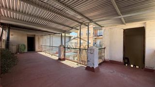 Etagenwohnung  D'echegaray. Buhardilla con terraza para reformar en carcaixent