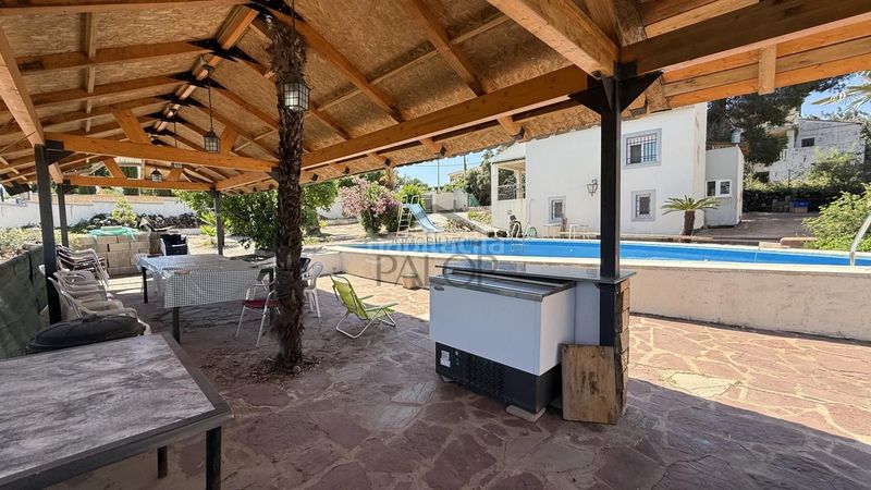 Foto cd39a47e-0f8b-4347-b8bc-48093f1614c6. Casa amb piscina a Alberic