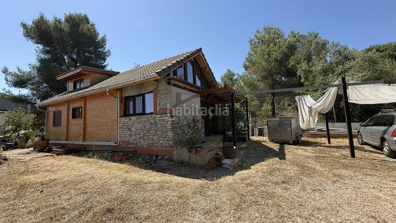 Foto cff1c7be-cb9a-47b1-822a-34a825039836. Casa amb piscina a Alberic
