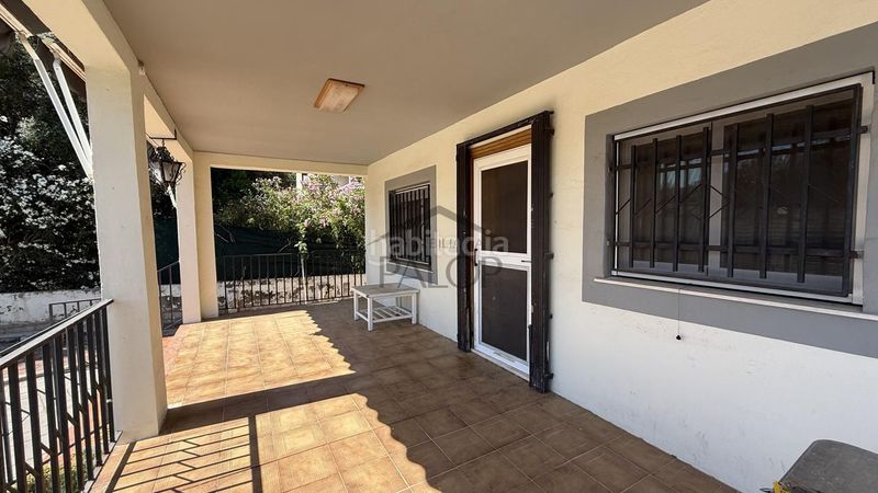 Foto e97e553c-a160-4b90-be2c-03e1ea91ccac. Casa amb piscina a Alberic