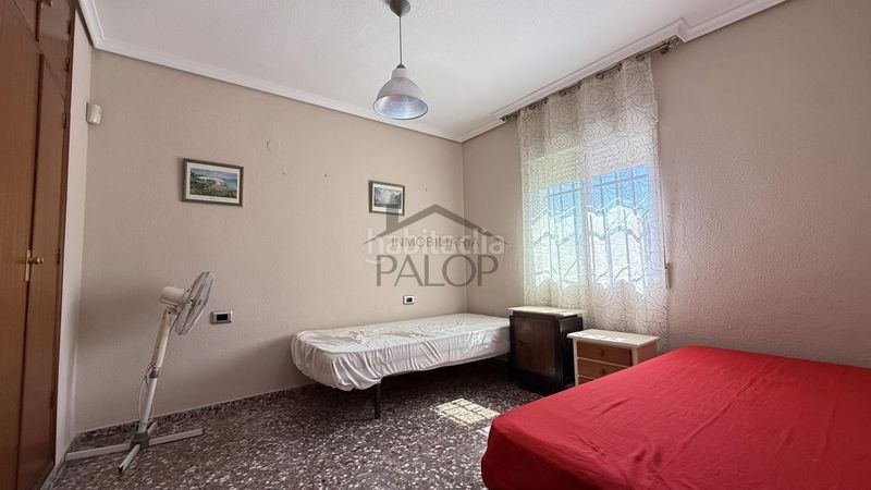 Foto ff723bf1-7a81-4f7f-aca8-92c4d7529bdd. Casa amb piscina a Alberic