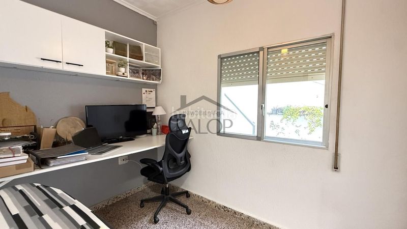 Foto f5b9c2ca-047a-452a-bcbf-3f8b7f6b91a2. Planta baixa a Carcaixent