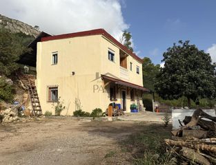 Masia a Carcaixent. Casa rústica en venta en la barraca de aguas vivas