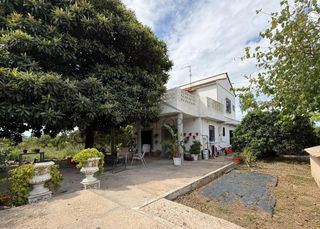 Mas à Carcaixent. Casa rústica en venta en carcaixent