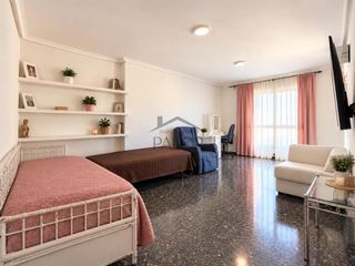 Flat in Carcaixent. Piso en venta en carcaixent